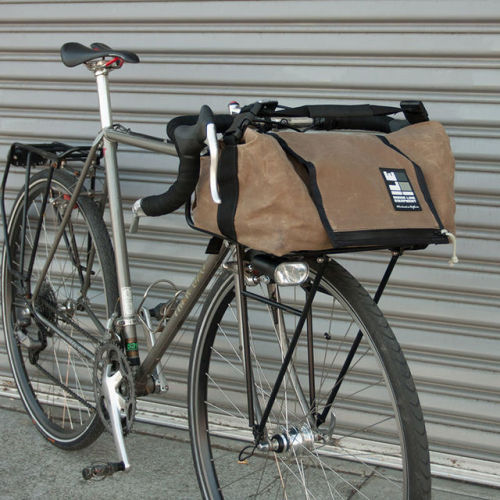 bikesandgirlsandmacsandstuff: (via Inside Line Equipment Waxed Canvas Rack Bag)