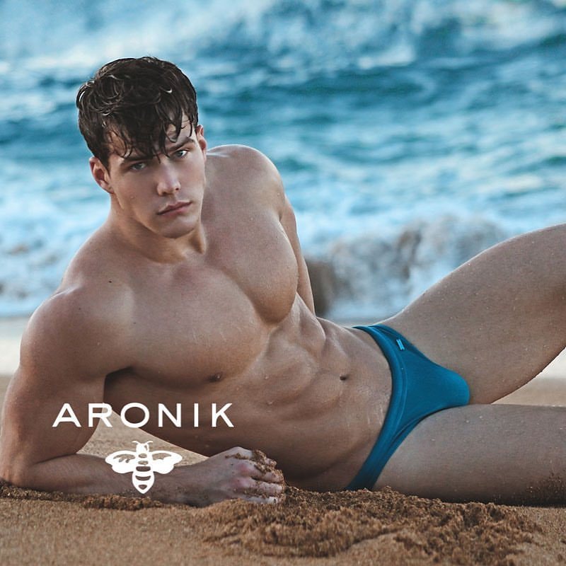 aronikswim:The beach and #Aronik it’s all you need! 🐝 Aronikswim.com #templeSquare