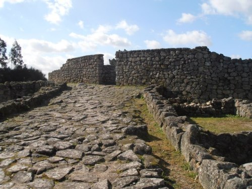 knowledgeistreasure: Castro de Monte Mozinho, Portugal