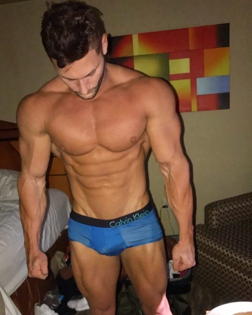 hotstudsdaily:  Jerdani Kraja