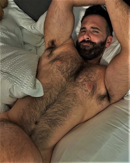 hot4hairy2:  H4H | #hot4hairy | hot4hairy2.tumblr.com