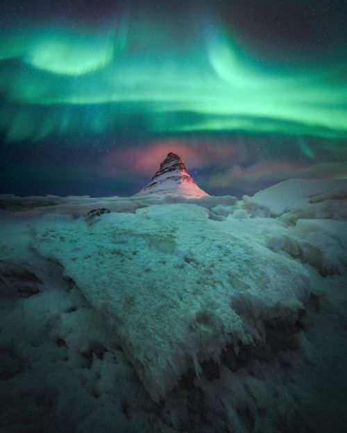 renamonkalou:  Aurora in Iceland | Albert Dros