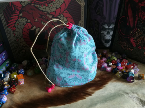 rolling-for-crits: DICE BAGS ARE ON ETSY! For the jersey dice bags: www.etsy.com/nl/listing/