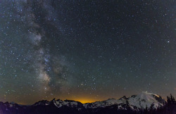 greeneyedham:  Milky Way (Mt Rainier National Park, Sunrise) by Sveta Imnadze 