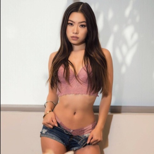 Asian Babes porn pictures