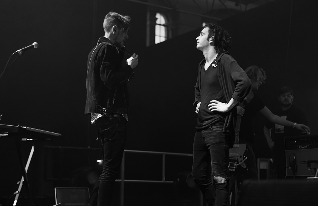 healydanes:The 1975 soundchecking at Alexandra Palace [x]
