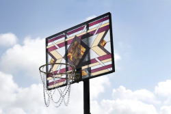 escapekit:Literally Balling Using gems and glasswork, artist Victor Solomon has created a of basketball hoops that takes fine art to the court. Each hoop features a different stain glass backboard and gold chain netting. Escape Kit / Twitter / Subscribe