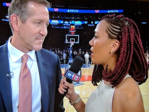 kingjaffejoffer:Shout out to Ros for the extra black hair on TNT tonight