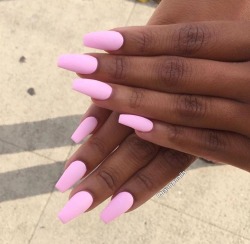 expensivetastexox:  💅🏻