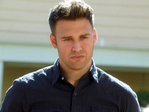  Ryan Guzman as Eddie Diaz in 9-1-1 on Fox 