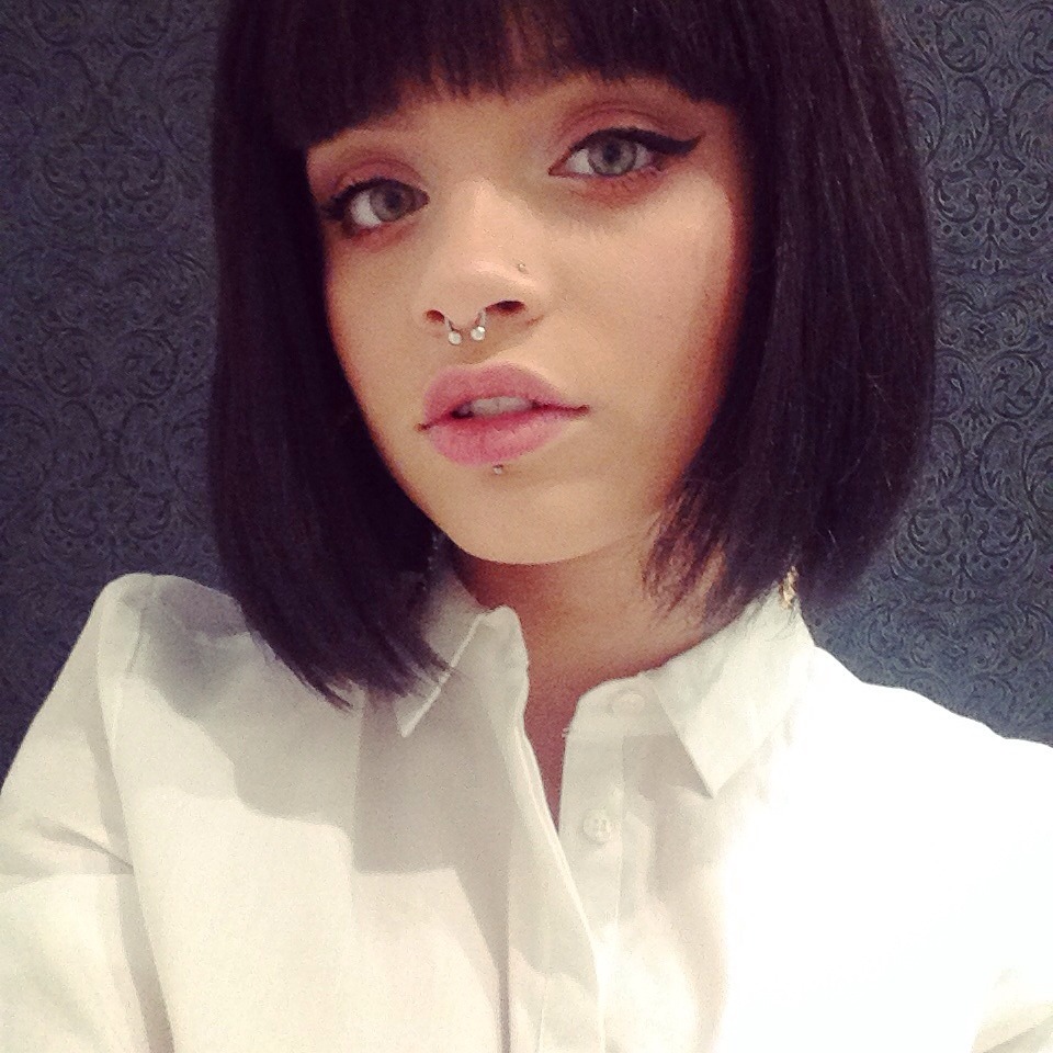 badcocaine:  badcocaine:  serving mia wallace realness  why did this even get notes