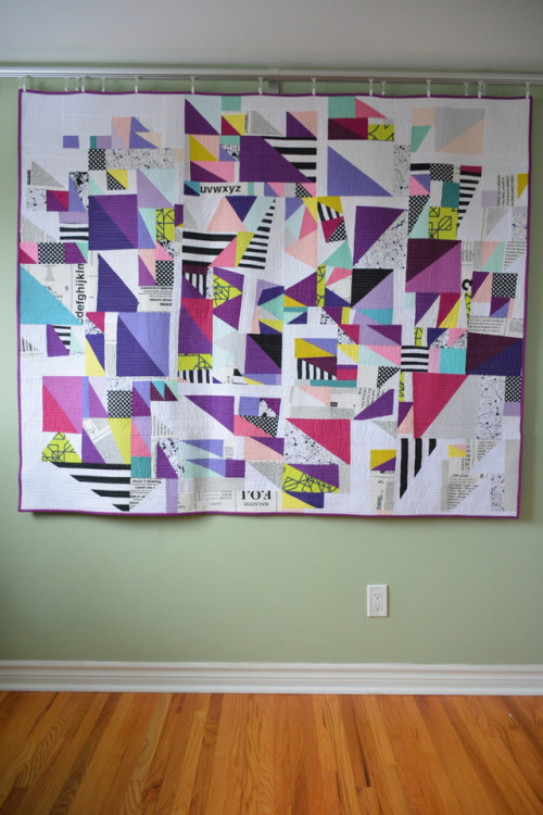 Ultra Violet quilt: Finished!This week I finished up the quilt I started earlier this year, during t