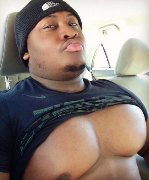 neosoulone:  Damn where is this guy I want him so bad 💦💦👐👣🔍🔎🔦