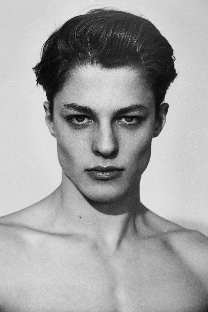 soul-jpg:internetgurls:  christdior:Brodie Scott by Ryan E. Wibawasoul-jpg  Götü
