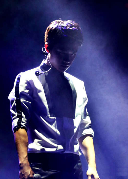chanyeol-ie:1/∞On stage Series