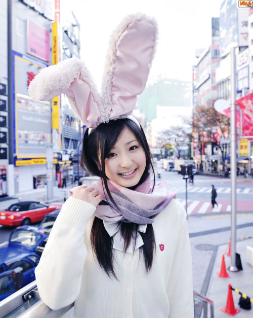 Bunny Girl In Akihabara - Yuri Murakami (村上友梨)