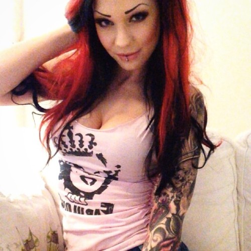 starfucked:  Miieew finally getting pretty nails today 😝💅 #me #redhair #redhead #girl #swedishgirl #inked #girlswithtattoos #tattoosleeve  Beauty
