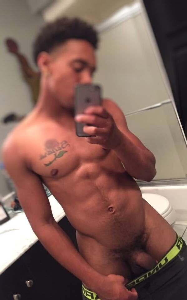 mrdeepdick:  Total Package Yella Bone 🍑🍆!! 💯