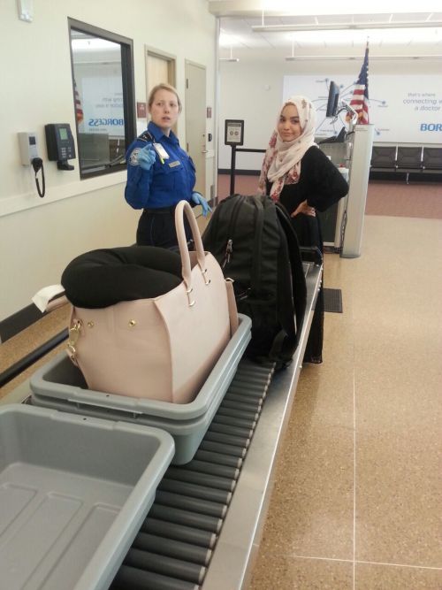 0bsessive: luneamie: hijabihybrid: When you get “randomly selected” Lol HER FACE She tir