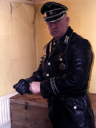 Just a Leather addicted Guy From Germany