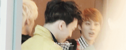 kxixrrhea:  26/50 reasons to show more love to xiumin: his uncontrollable derp.
