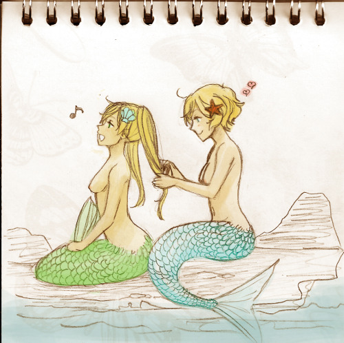 tumtaru:Another Nyotalia/Mermaid Us and Uk! &lt;3333I like to think that Art would be singing as Al 