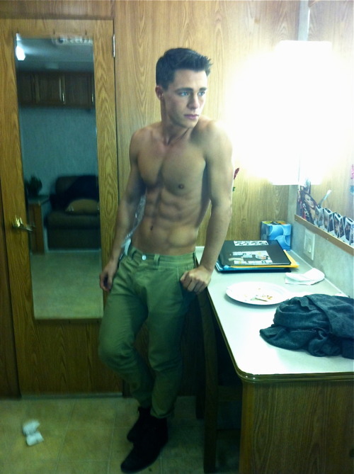 famousmennakeduk:  Colton Hayes from tv shows arrow and teen wolf also stills from