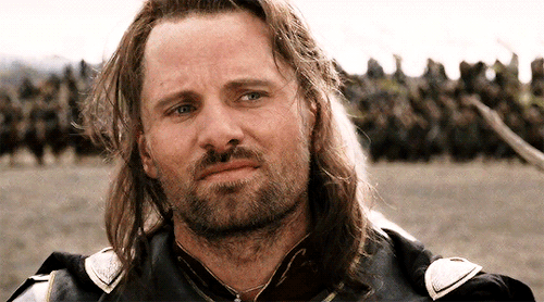 tlotrgifs:Aragorn II Elessar Telcontar ♡