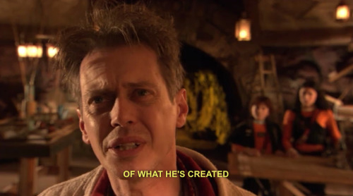 mo-bayliss:  sschol:  this is from spy kids   I bet Steve fucking said this to himself and didn’t realise the cameras were rolling and the director was just like “keep it” 