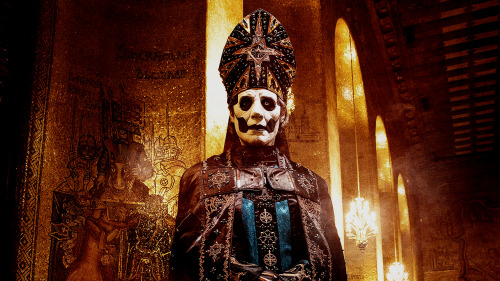 Papa Emeritus IV