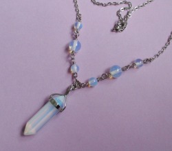 ofstarsandwine:  opalite necklace