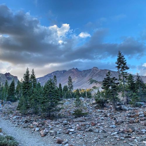 Mount Shasta we meet at last #mountshasta #shastamountain (at Mount Shasta, California) www.