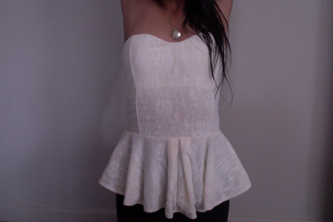 pale-vapor:  mypalefriend:  paleasashes:  diamonds out of ashes💎  pretty &amp;