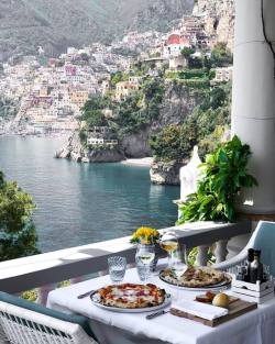 Via**https://web.stagram.com/sonja_olsthe Amalfi Coast