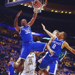 my-sportsblog:  Kentucky knocks out previously