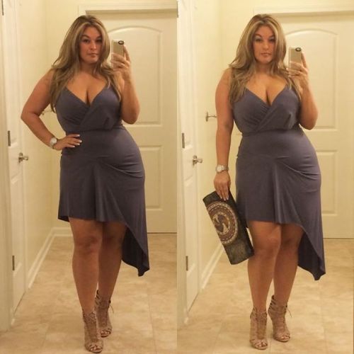 thajazzyone:  caro-linab:  lxuielibs46:  eslamy:her page : Laura Lee  Lawddddd  OMG. She’s gorgeous!!  👍CERTIFIED👍  WoW she is freaking gorgeous