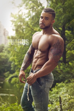 jivvii:  Miguel Pimentel by Furious