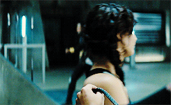homolesbians:  jannapahkina:  &ldquo;so there’s this new show…..&rdquo;