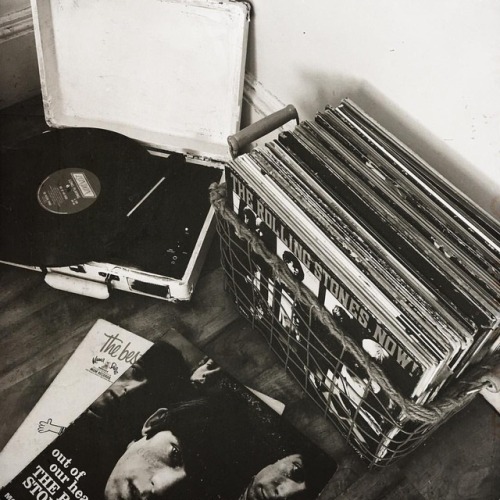 wildeandrose:a rolling stones kind of friday. 〰