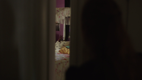 filmswithoutfaces:Sharp Objects - “Dirt”dir. Jean-Marc Vallée