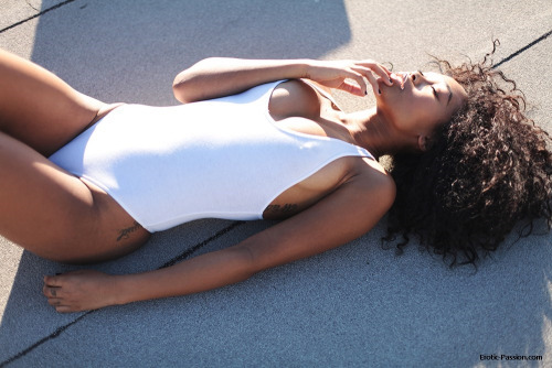 sexyhotebonygirls:  Hottest ebony girls on my tumblr