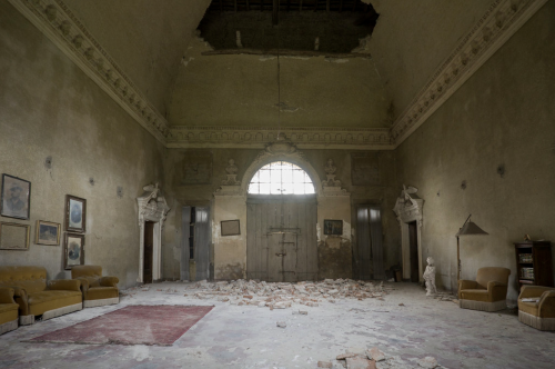 Urbex - Il Castello dell'Artista (2016), by Doc Privas.