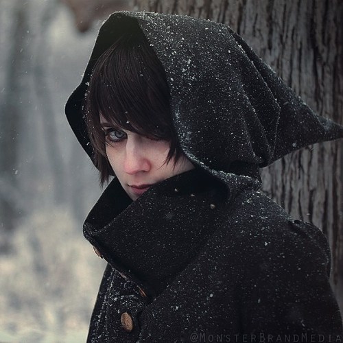 Winter assassin : 2012 ❄️ - : @monsterbrandmedia • • • #winter #snow #selfportrait #t