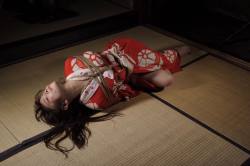 japanesebdsmofficial:  Shibari Kinoko HajimeModel SunflowerPhoto Norio Sugiura