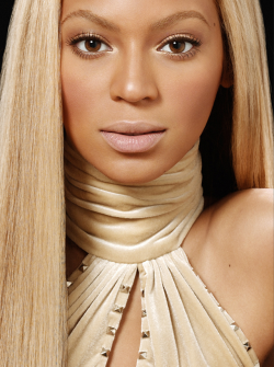 brimalandro:Beyoncé photographed by Tracy Bayne, 2003