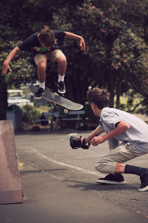 urban-exhaust:  fresh skate/urban/grafitti blog 