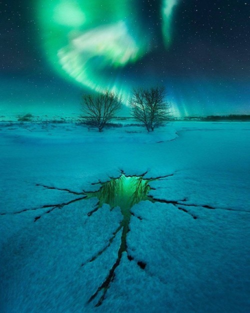 kathifee-world:sixpenceee:A crack in the Earth. Here is the source of this image. Credit to the phot