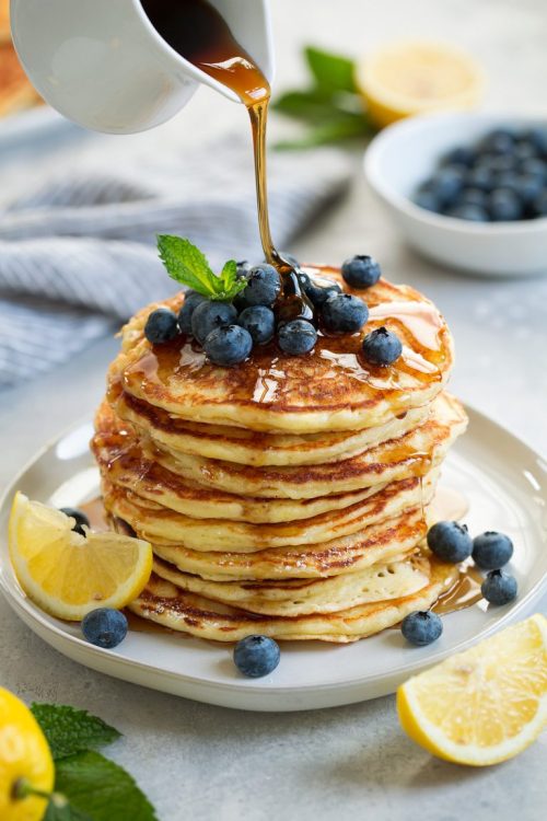 sweetoothgirl:  Lemon Ricotta Pancakes