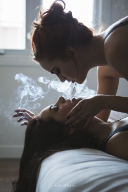 exhibitionistatheart:  To me this is after a big ole hit. I love to fuck high. ❤️