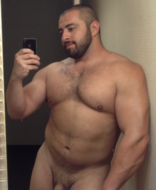 barecave:  bullpupuk:  woof  . 